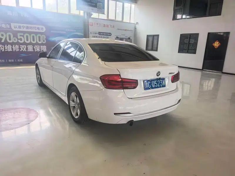 2016 BMW 3 Series 316Li Fashion Edition — миниатюра 4