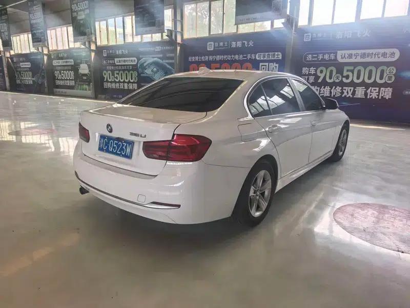 2016 BMW 3 Series 316Li Fashion Edition — миниатюра 6