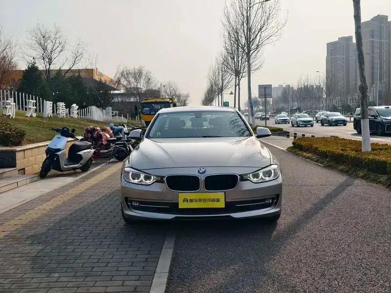 BMW 3 Series 2015 320Li Fashion Edition — миниатюра 2