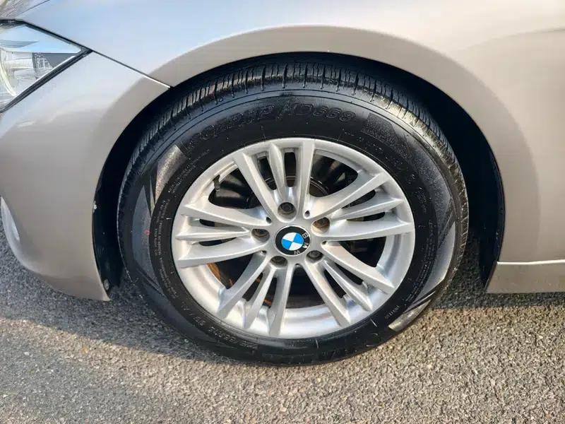 BMW 3 Series 2015 320Li Fashion Edition — миниатюра 11