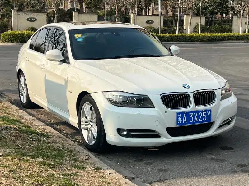 2012 BMW 3 Series 320i Luxury — миниатюра 3