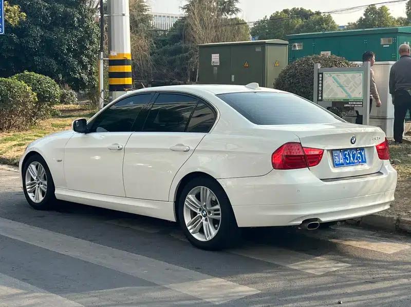 2012 BMW 3 Series 320i Luxury — миниатюра 5