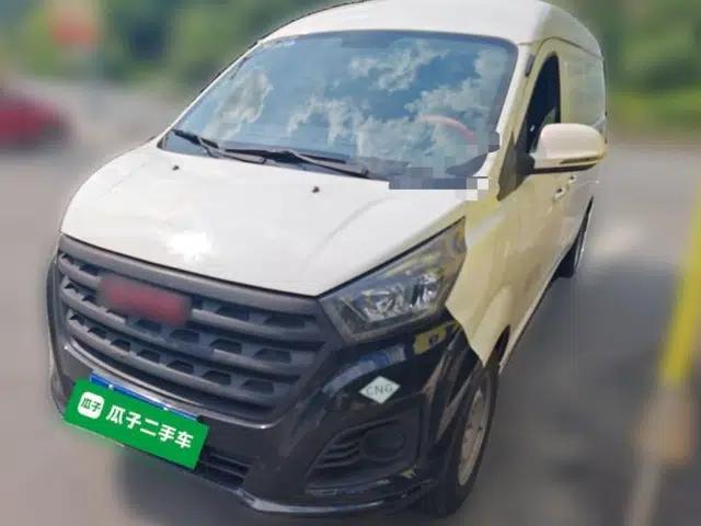 Jinbei Gold Hiace 2021 2.0L Box Van Engineering Lion 2 Seats