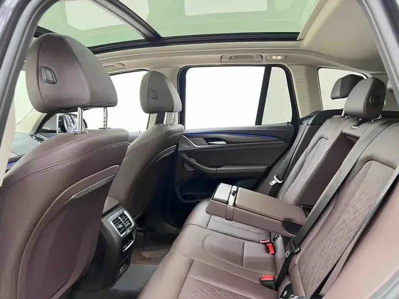 BMW X3 2022 xDrive30i Luxury M Sport Package — миниатюра 24