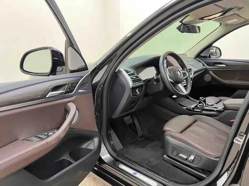 BMW X3 2022 xDrive30i Luxury M Sport Package — миниатюра 25