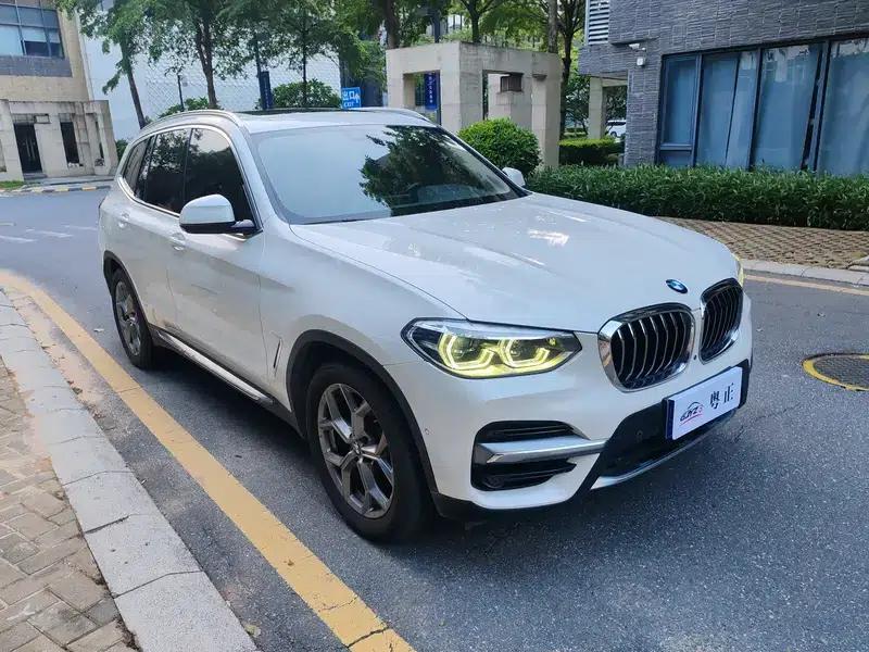 BMW X3 2019 xDrive28i Luxury Package — миниатюра 3