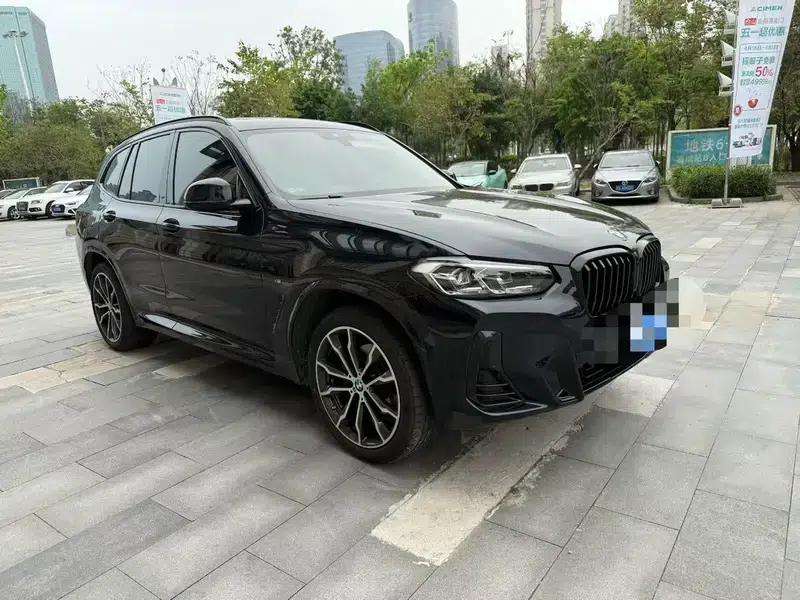 BMW X3 2022 xDrive30i Luxury M Sport Package — миниатюра 3