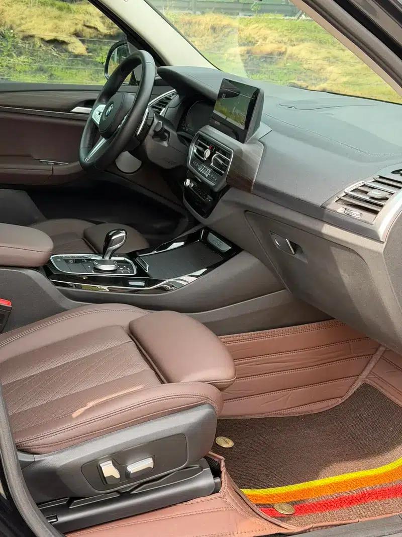 BMW X3 2022 xDrive30i Leading Edition M Sport Package — миниатюра 7
