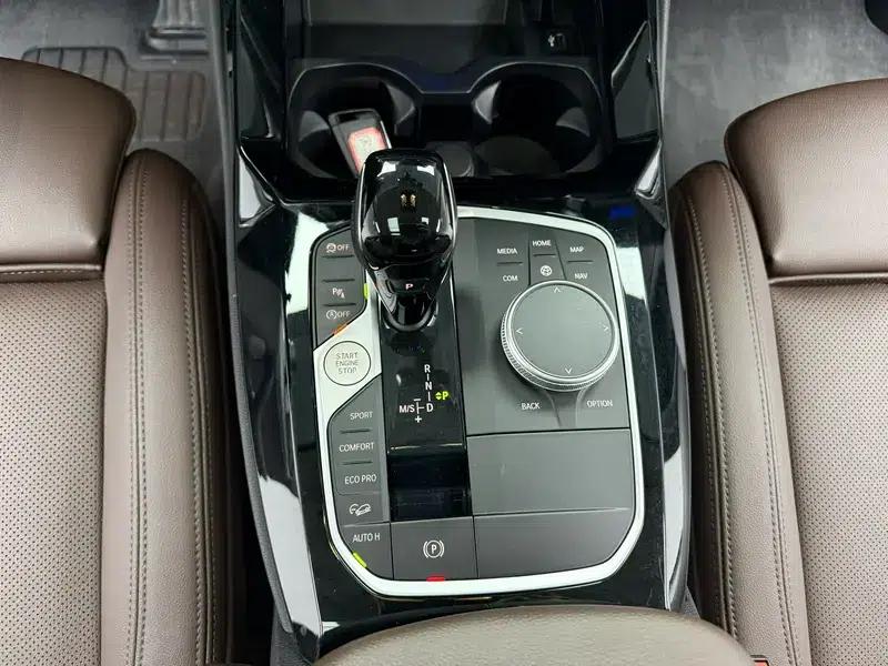 BMW X3 2022 xDrive30i Leading Edition M Sport Package — миниатюра 6