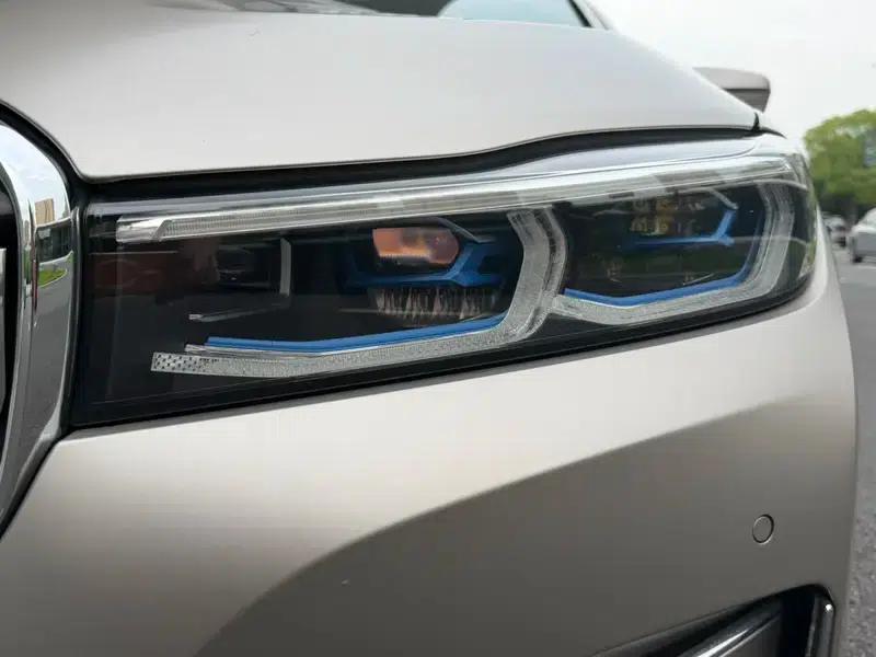 2019 BMW 7 Series 740Li xDrive Executive M Sport Package — миниатюра 8