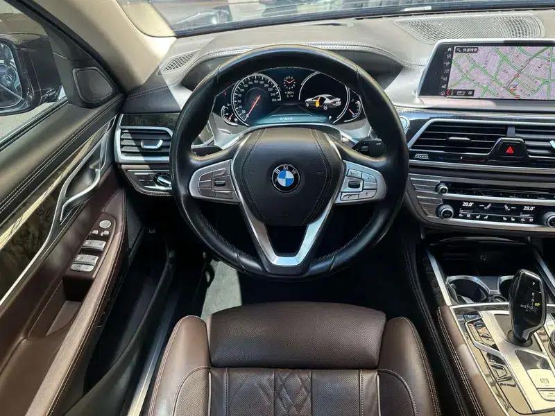 2018 BMW 7 Series 730Li Luxury Package — миниатюра 11