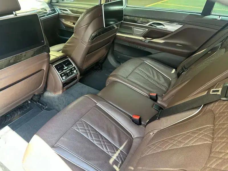 2018 BMW 7 Series 730Li Luxury Package — миниатюра 14