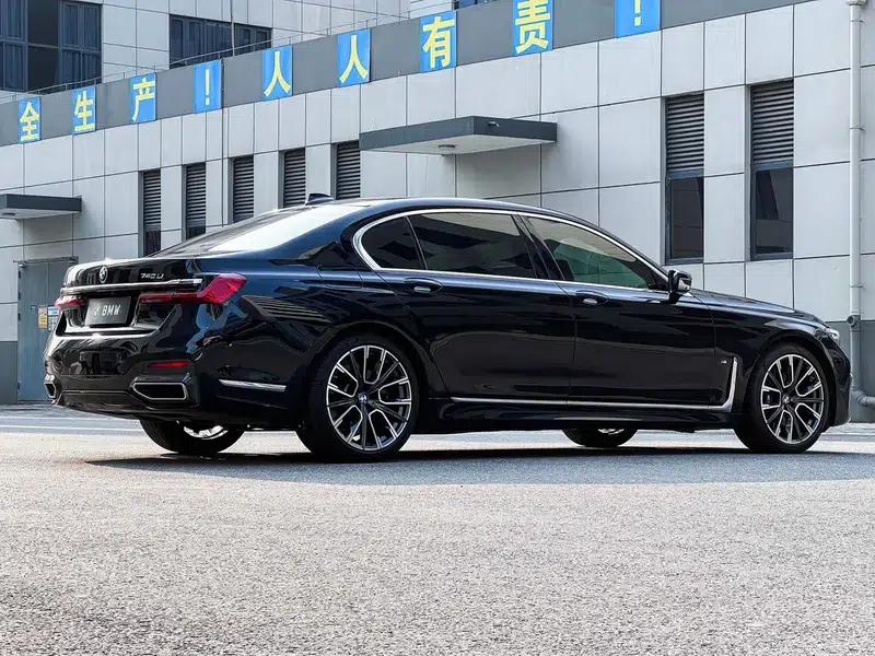 2021 BMW 7 Series 740Li xDrive Executive M Sport Package — миниатюра 5