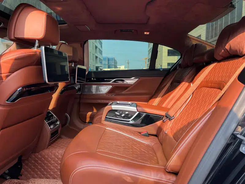 2021 BMW 7 Series 740Li xDrive Executive M Sport Package — миниатюра 8