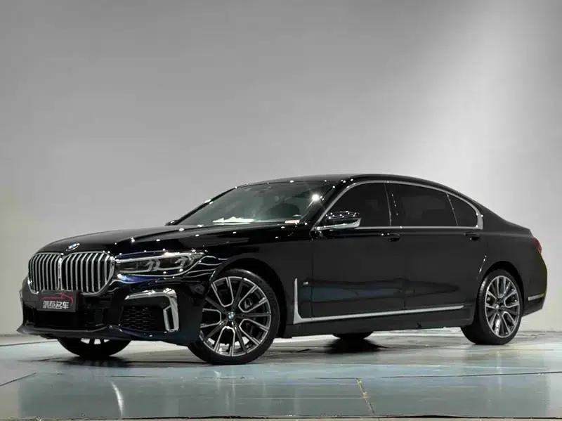 2019 BMW 7 Series 740Li Leading Edition M Sport Package — миниатюра 1