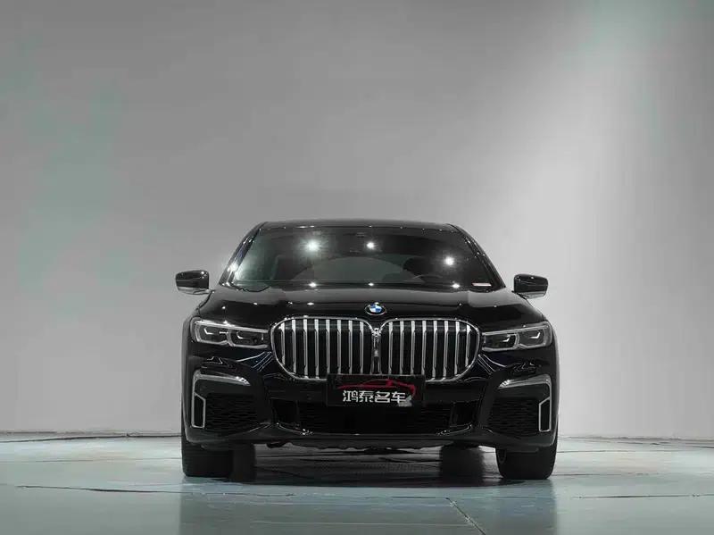 2019 BMW 7 Series 740Li Leading Edition M Sport Package — миниатюра 2