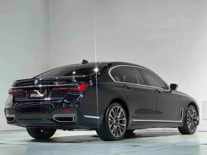 2019 BMW 7 Series 740Li Leading Edition M Sport Package — миниатюра 7