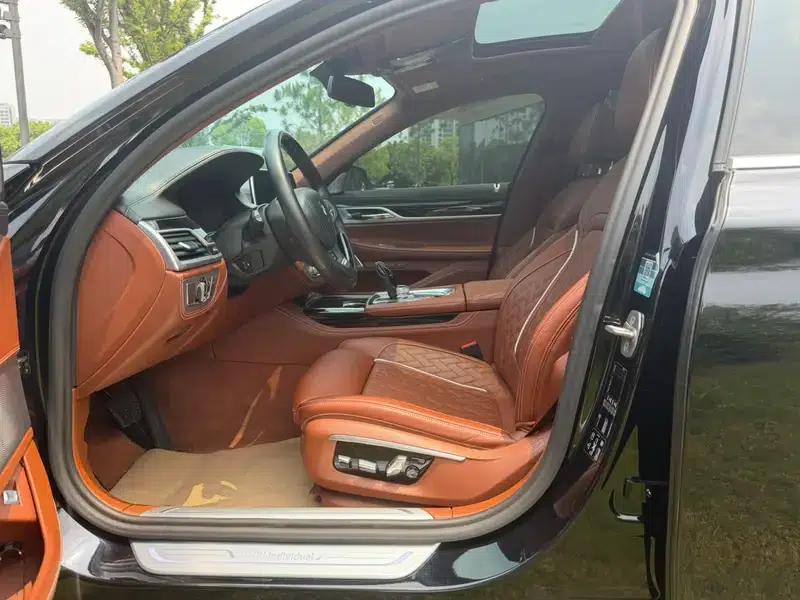 2021 BMW 7 Series 740Li xDrive Executive Luxury Package — миниатюра 17