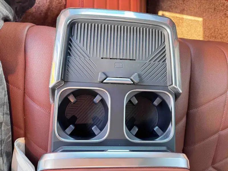 2023 BMW 7 Series 740Li Luxury M Sport Package — миниатюра 15