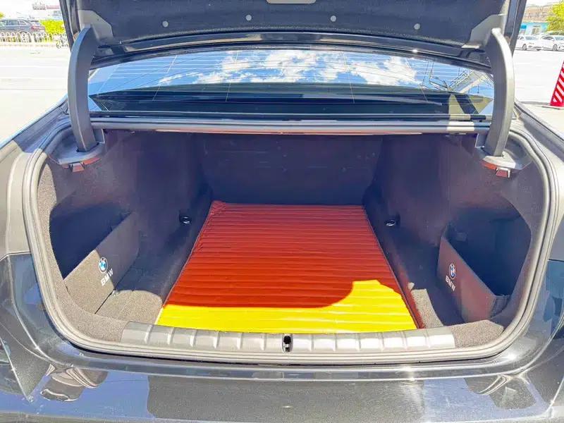 2023 BMW 7 Series 740Li Luxury M Sport Package — миниатюра 21
