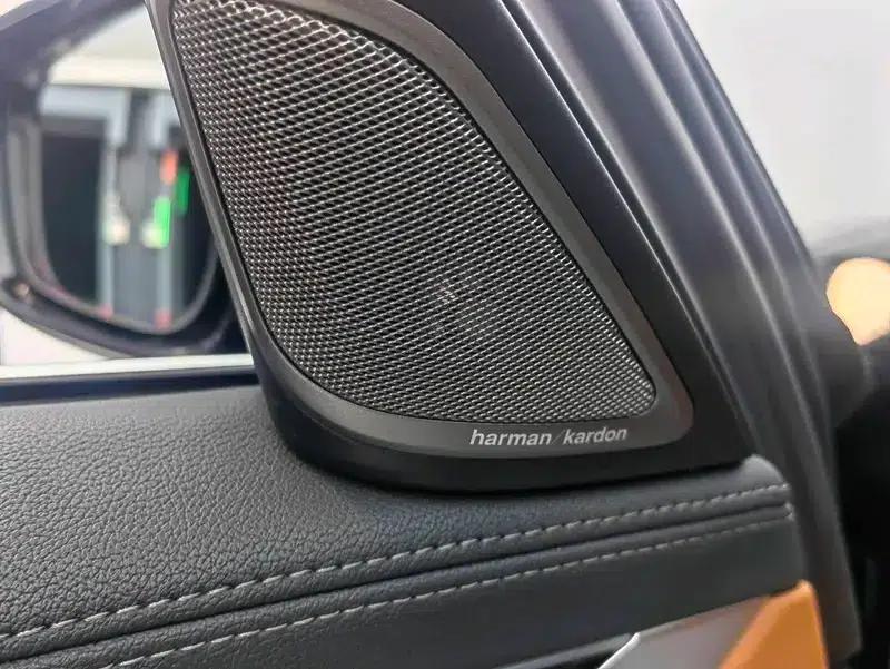 2018 BMW 7 Series 730Li Leading Edition M Sport Package — миниатюра 11