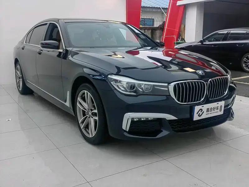 2018 BMW 7 Series 730Li Leading Edition M Sport Package — миниатюра 3