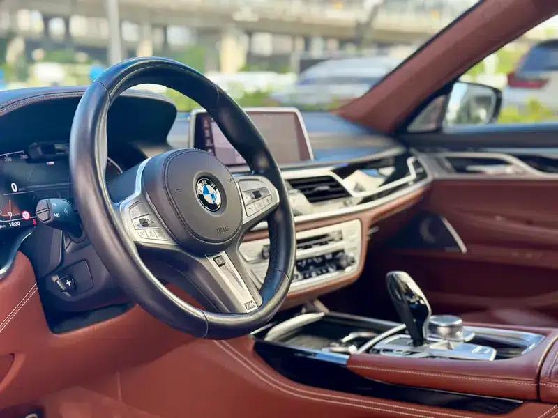 2019 BMW 7 Series 750Li xDrive V8 M Sport Package — миниатюра 11