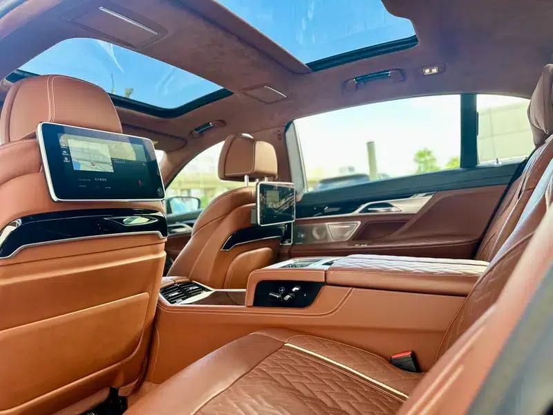 2019 BMW 7 Series 750Li xDrive V8 M Sport Package — миниатюра 14