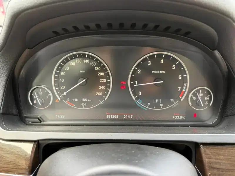 2011 BMW 7 Series 730Li Elegant Edition — миниатюра 13