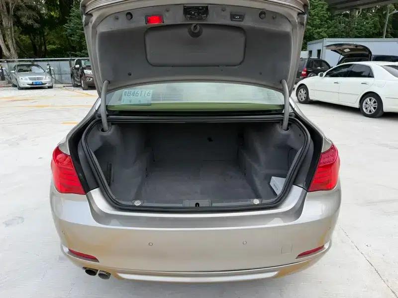 2011 BMW 7 Series 730Li Elegant Edition — миниатюра 20