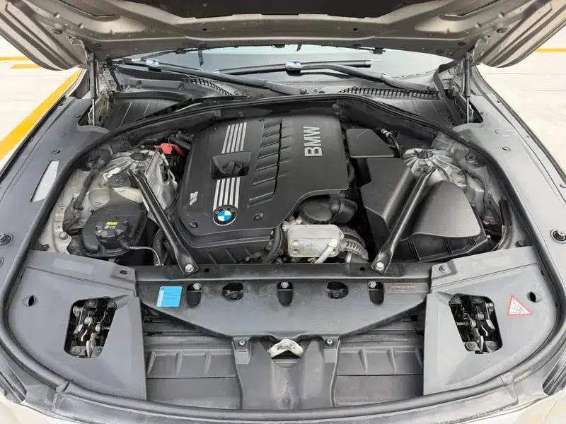 2011 BMW 7 Series 730Li Elegant Edition — миниатюра 8