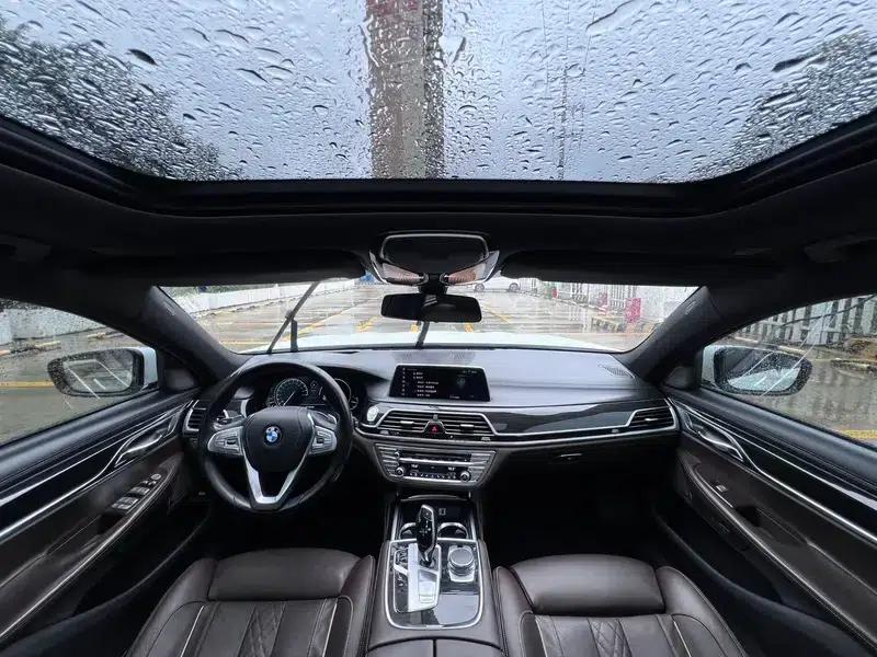 2016 BMW 7 Series 740Li Leading Edition — миниатюра 6