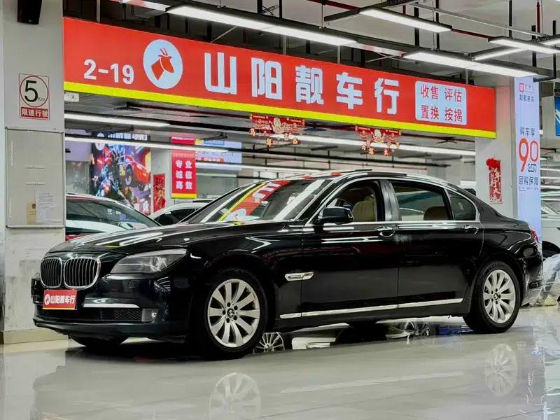 BMW 7 Series 2009 740Li Premium — миниатюра 1