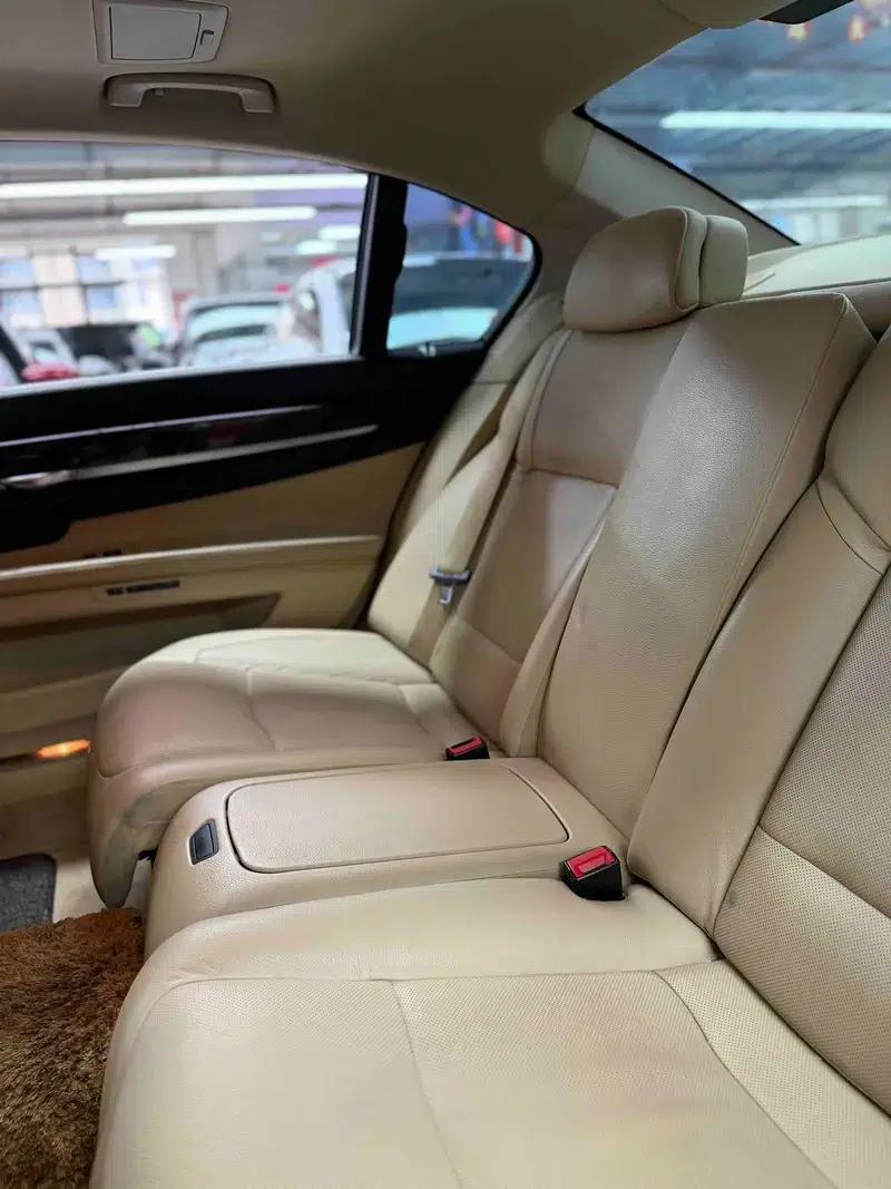 BMW 7 Series 2009 740Li Premium — миниатюра 10