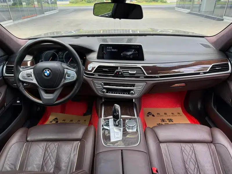 2017 BMW 7 Series 740Li xDrive Luxury — миниатюра 11