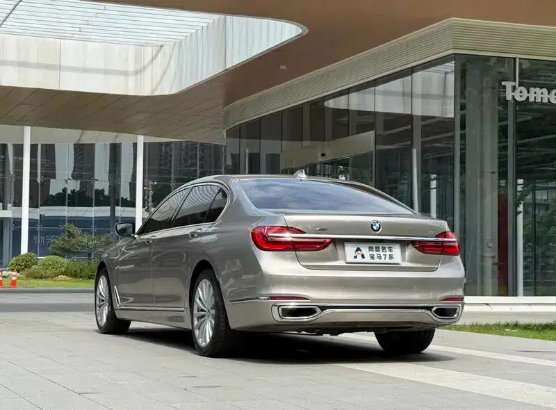 2017 BMW 7 Series 740Li xDrive Luxury — миниатюра 4