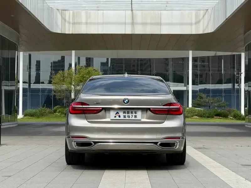 2017 BMW 7 Series 740Li xDrive Luxury — миниатюра 5
