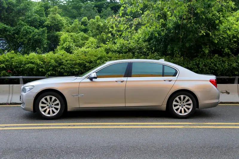 BMW 7 Series 2009 740Li Leading Edition — миниатюра 3