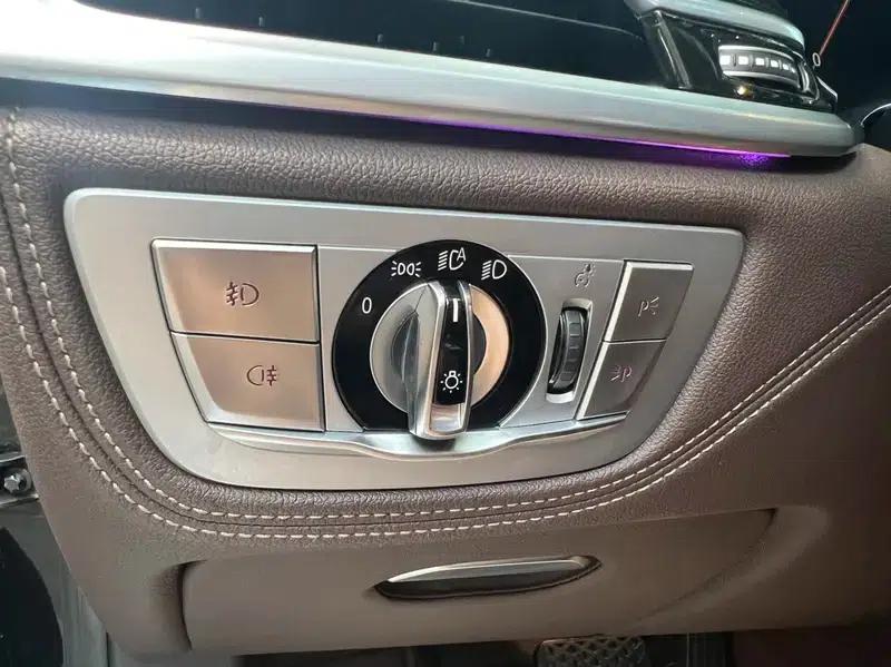 2018 BMW 7 Series 730Li Leading Edition M Sport Package — миниатюра 14