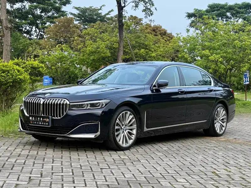2019 BMW 7 Series 740Li Leading Luxury Package — миниатюра 1