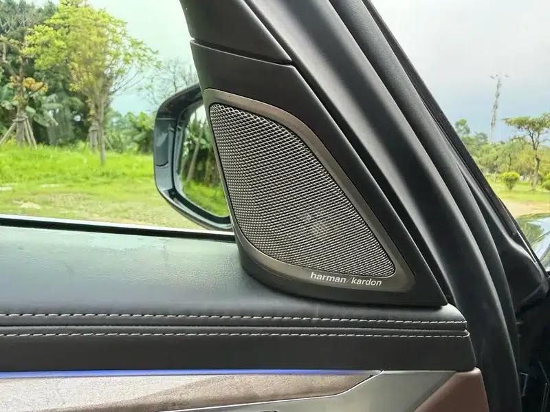 2019 BMW 7 Series 740Li Leading Luxury Package — миниатюра 11