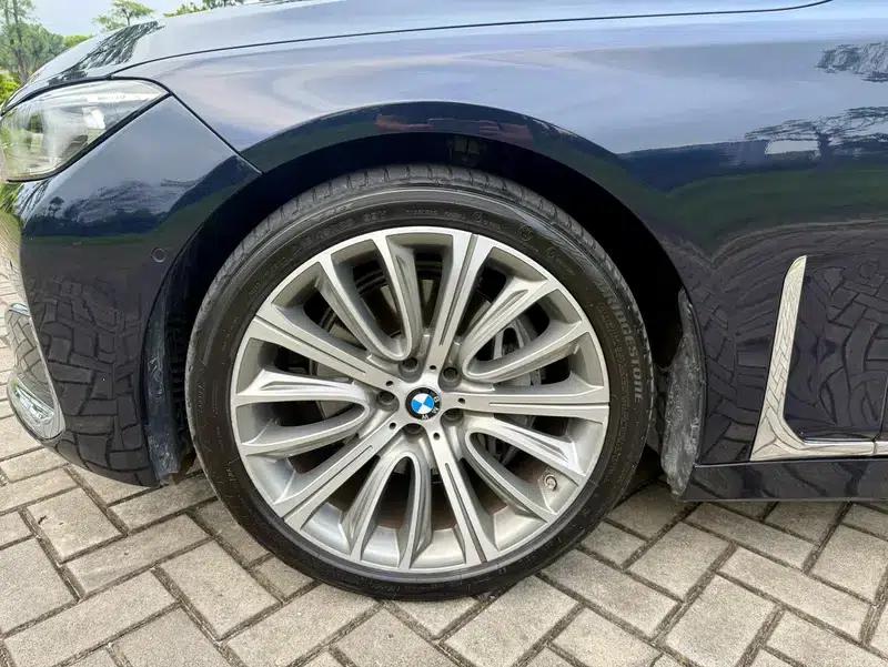 2019 BMW 7 Series 740Li Leading Luxury Package — миниатюра 12