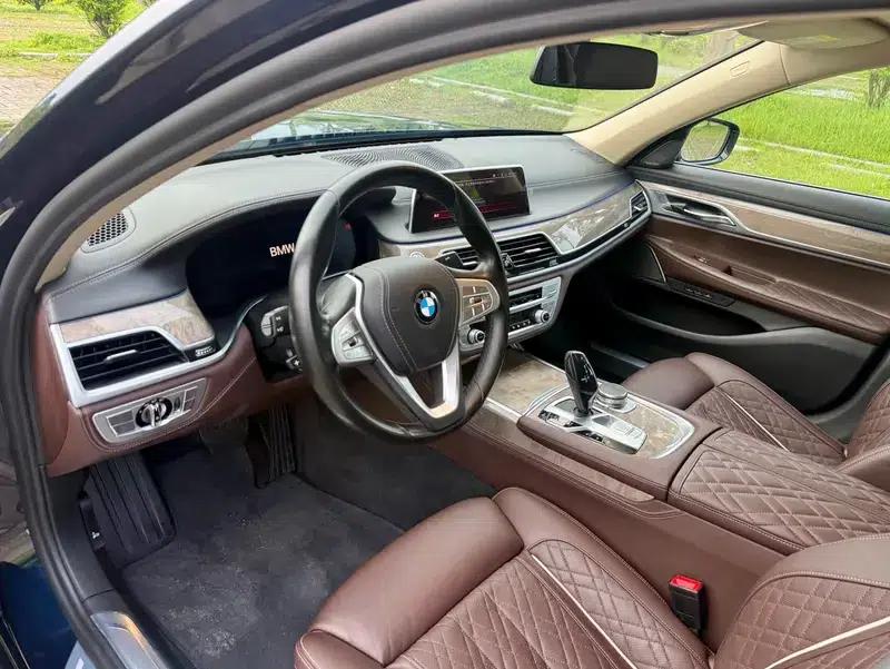 2019 BMW 7 Series 740Li Leading Luxury Package — миниатюра 17