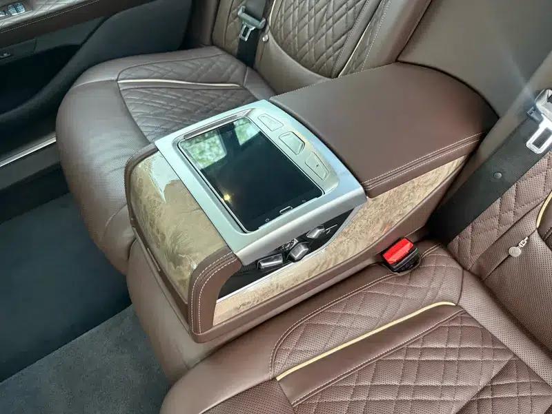 2019 BMW 7 Series 740Li Leading Luxury Package — миниатюра 23