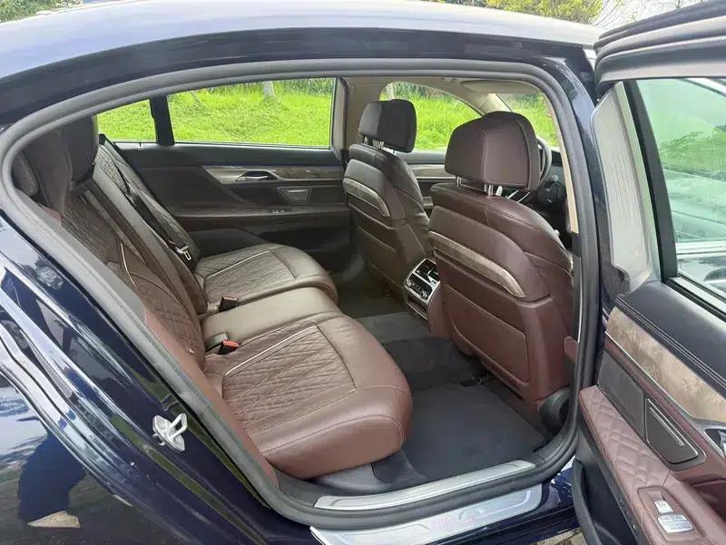 2019 BMW 7 Series 740Li Leading Luxury Package — миниатюра 25