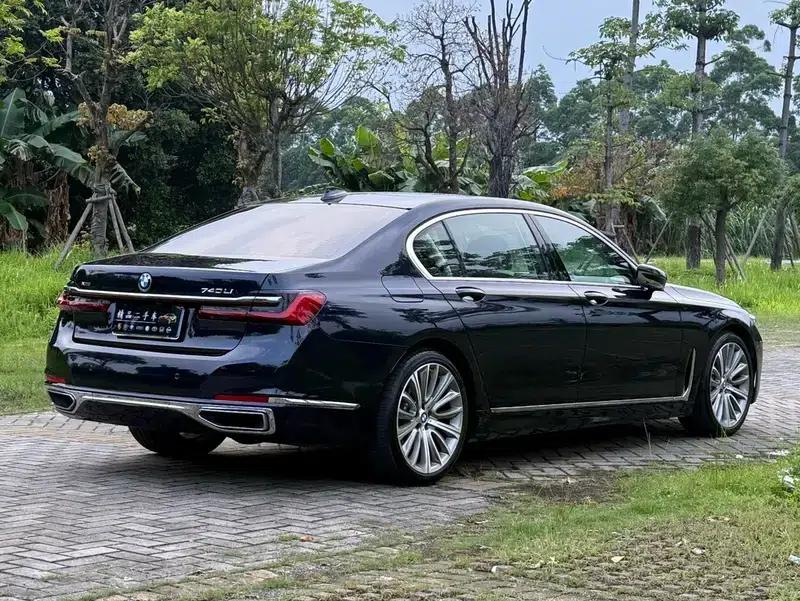 2019 BMW 7 Series 740Li Leading Luxury Package — миниатюра 7
