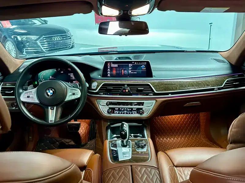 2019 BMW 7 Series 740Li xDrive Executive Luxury Package — миниатюра 14