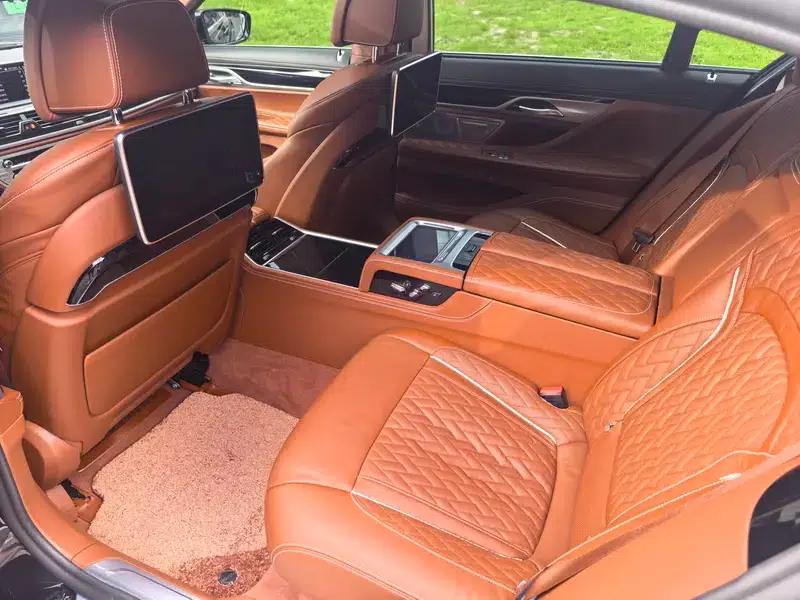 2021 BMW 7 Series 740Li xDrive Executive M Sport Package — миниатюра 12