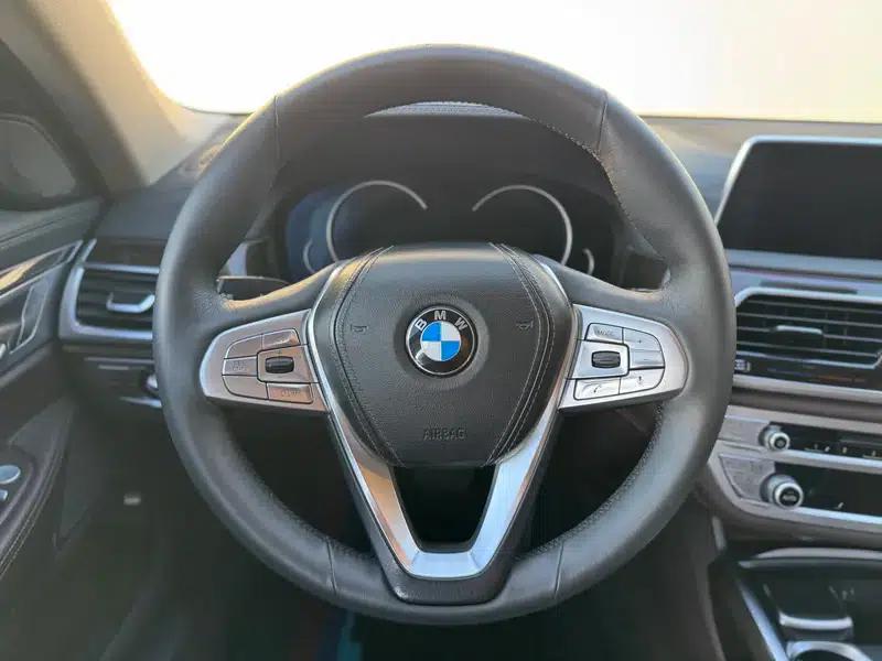 2018 BMW 7 Series 730Li Leading Excellence Package — миниатюра 15