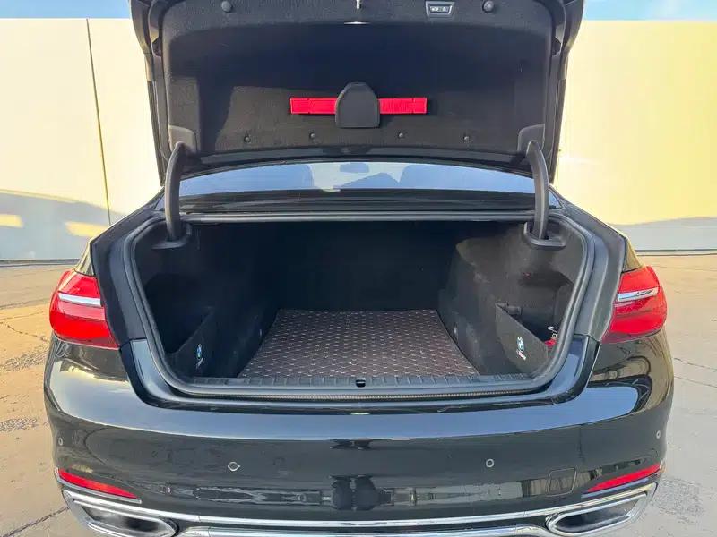 2018 BMW 7 Series 730Li Leading Excellence Package — миниатюра 20